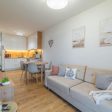 Horyzont Apartamenty - Kapitanski Mostek- Blisko Portu- Sniadania Kolobrzeg Luaran gambar