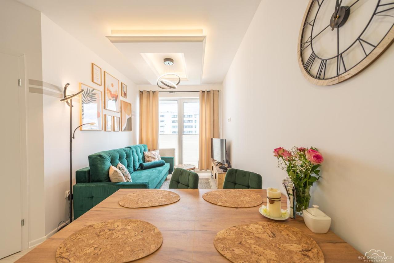 Horyzont Apartamenty - Kapitanski Mostek- Blisko Portu- Sniadania Kolobrzeg Luaran gambar