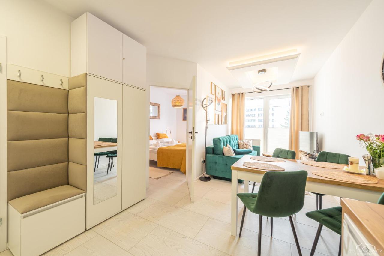 Horyzont Apartamenty - Kapitanski Mostek- Blisko Portu- Sniadania Kolobrzeg Luaran gambar