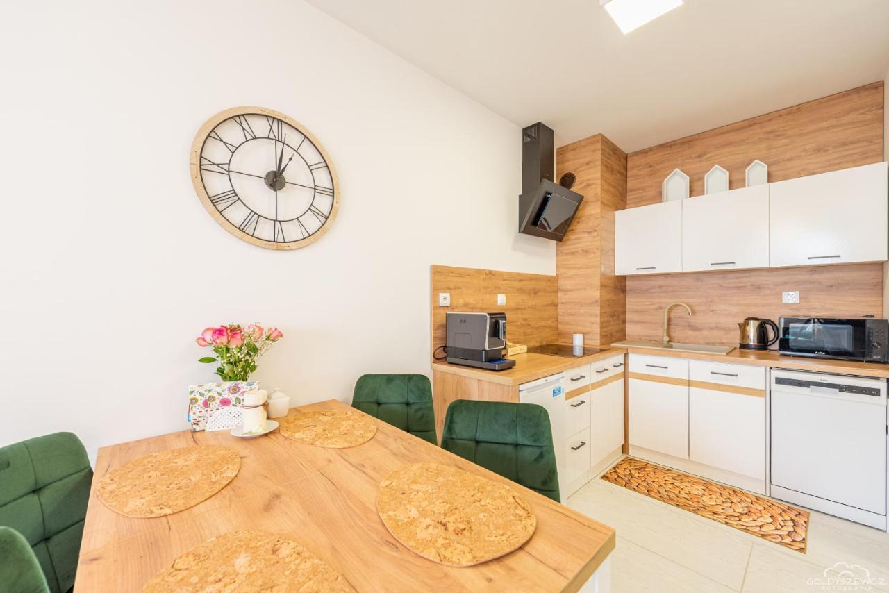 Horyzont Apartamenty - Kapitanski Mostek- Blisko Portu- Sniadania Kolobrzeg Luaran gambar