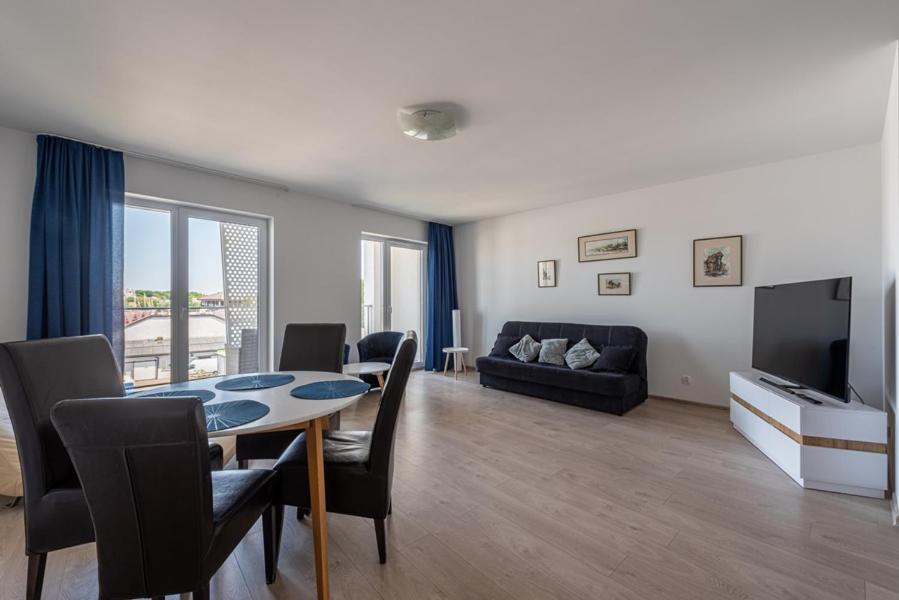 Horyzont Apartamenty - Kapitanski Mostek- Blisko Portu- Sniadania Kolobrzeg Luaran gambar
