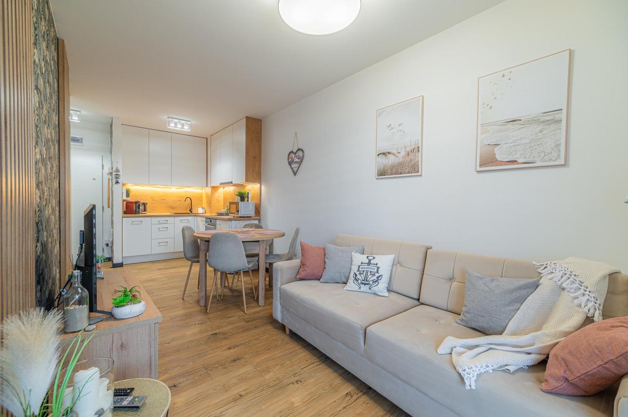 Horyzont Apartamenty - Kapitanski Mostek- Blisko Portu- Sniadania Kolobrzeg Luaran gambar