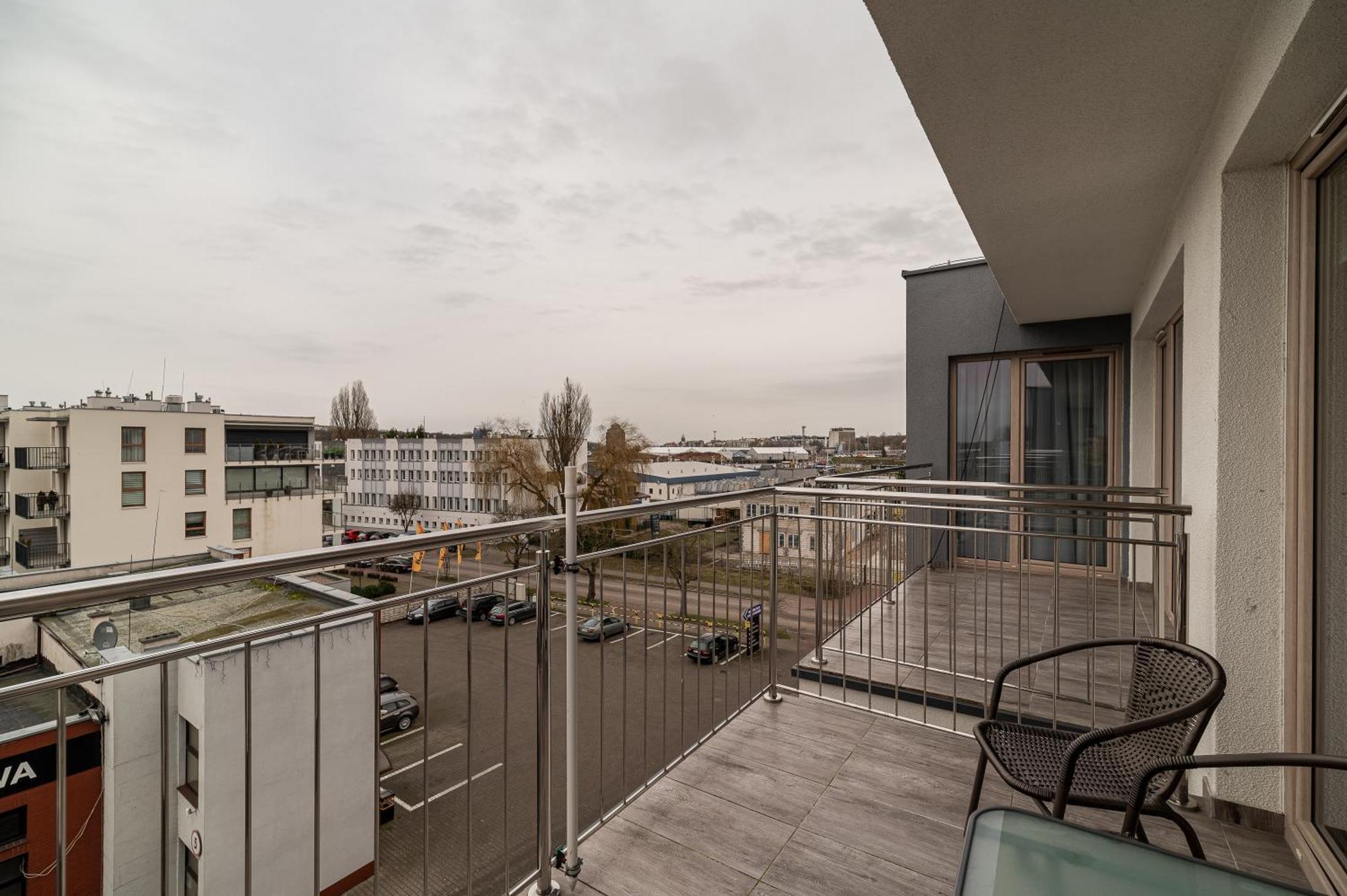 Horyzont Apartamenty - Kapitanski Mostek- Blisko Portu- Sniadania Kolobrzeg Luaran gambar